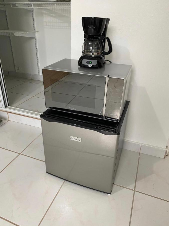 All You Need Studios Walking Distance To Beach Isla Verde San Juan Exterior foto